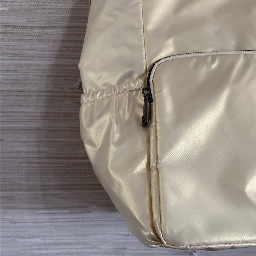 Lug Ditty XL Drawstring Convertible Tote Bag Metallic - Picture 5 of 9